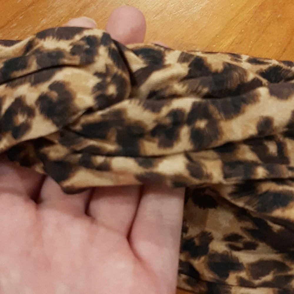 Leopard twist headband - NWOT - Picture 2 of 5